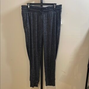 Motherhood Heathered Black Jogger Pants